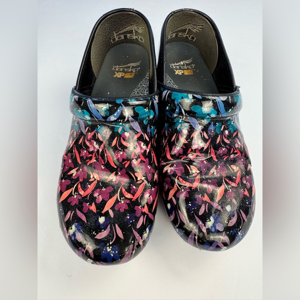 Dansko XP 2.0 Clogs Women's 8 - EU 38 Leather Floral Paisley Shoes Nursing Shoe